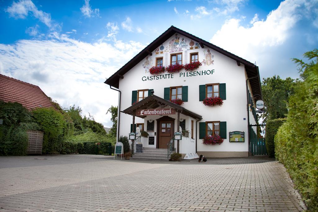 Landgasthof Pilsenhof Entenbraterei Hechendorf am Pilsensee Buitenkant foto