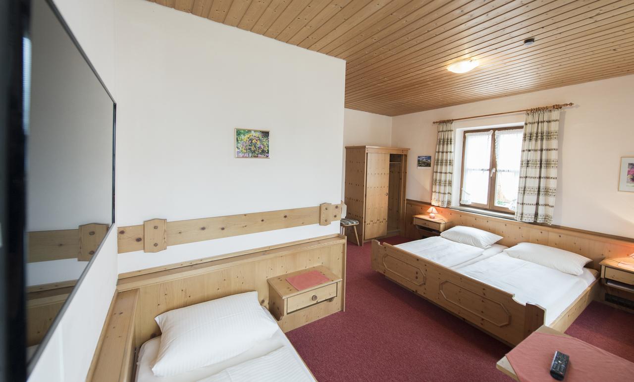 Landgasthof Pilsenhof Entenbraterei Hechendorf am Pilsensee Buitenkant foto